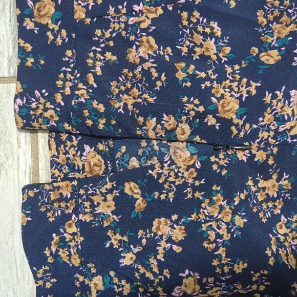 Navy Floral Ruffle Maxi Skirt - Picture 4 of 6